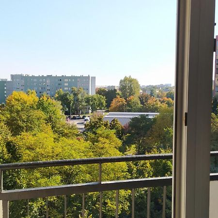 Uroczy Apartament Z Bezplatnych Parkingiem Варшава Екстер'єр фото